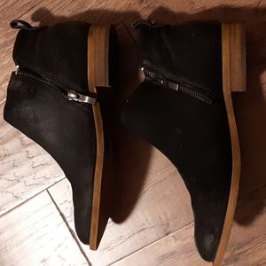 Franko Sarto Women's ankle boots.